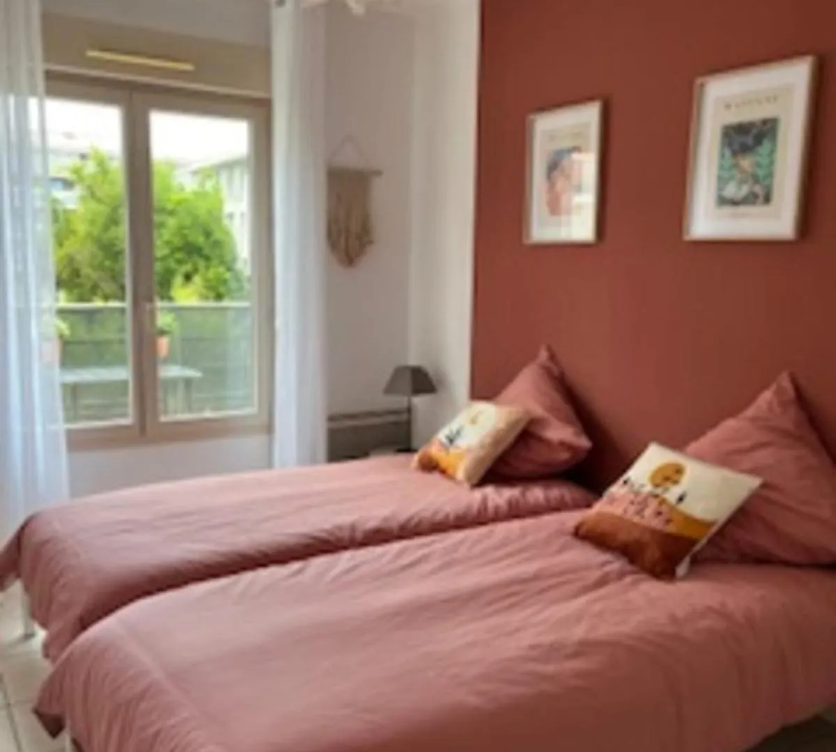 Comfortable Apartment With 2 Balconies Antibes